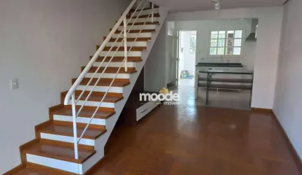 Sobrado com 2 Quartos para alugar, 88 m² por R$ 2.600/mês - Jardim Barbacena - Cotia/SP