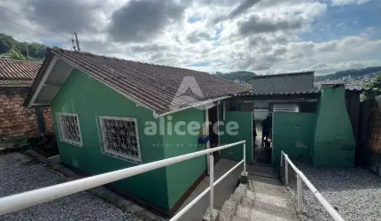 Casa à venda com 2 quartos , 90m² em Forquilhinha São José