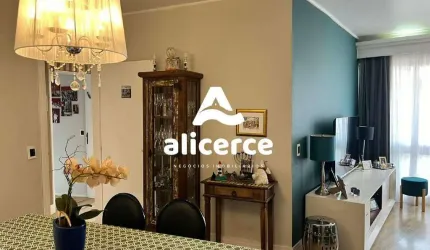 Apartamento de 4 dormitórios no Centro de Florianópolis