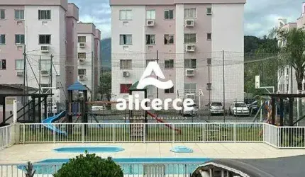 Apartamento à venda com 2 quartos , 54m² em Aririú Palhoça