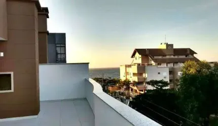Cobertura à venda com 3 quartos 1 suíte, 140m² em Cachoeira do Bom Jesus Florianópolis