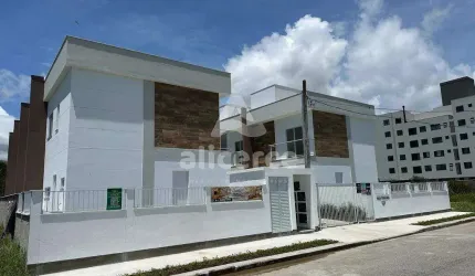 Sobrado novo com duas suítes, condomínio fechado, em Palhoça - SC