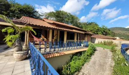 Casa com 4 quartos à venda - Localização espetacular