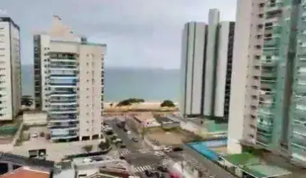 Excelente apartamento na Praia de Itapoã com vista mar de 3 quartos sendo 1 suite, 2 vagas e lazer completo