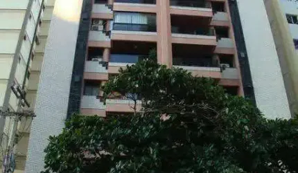 APARTAMENTO NA QUADRA DO MAR