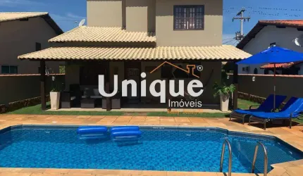 Casa em condomínio pé na areia à venda