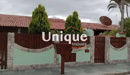 Casa linear em condomínio no Campo Redondo à venda