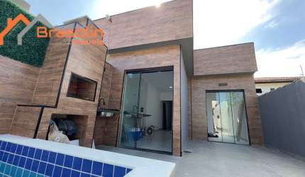 Casa 2 dormitórios sendo uma suíte, com Piscina e churrasqueira - Mongaguá