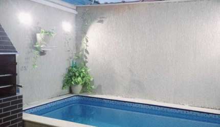 Sobrado 2 suítes piscina individual em Condomínio novo lado praia....