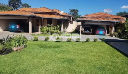 Linda chácara á Venda  em Itatiba SP, com 2 casas térreas, espaço gourmet e redário. Chácara San Ma