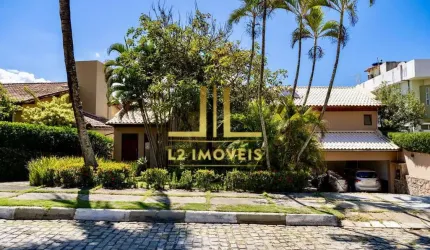CASA LUXUOSA - 4 QUARTOS SENDO 3 SUÍTES - PITUAÇU