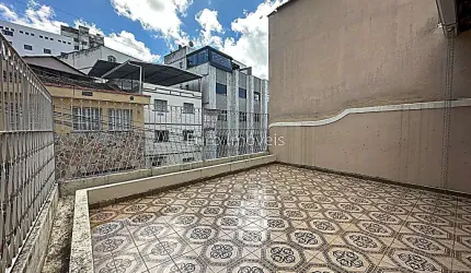Casa 3 quartos - Passos