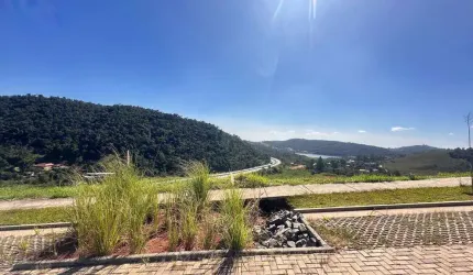 Condomínio Estrela do Lago