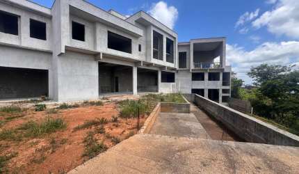 Casa 3 quartos - Condomínio Residencial Alvim