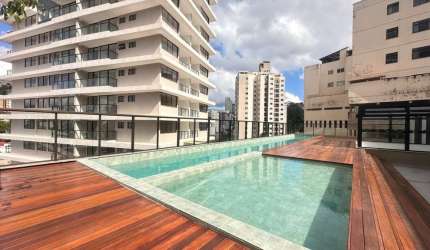 Cobertura triplex nova, de frente,  281,86m², no bairro São Mateus, Juiz de Fora.