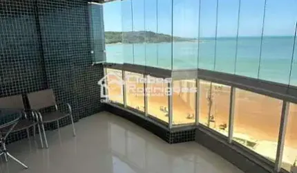 Apartamento Beira Mar - Conforto e Sofisticação para Você!