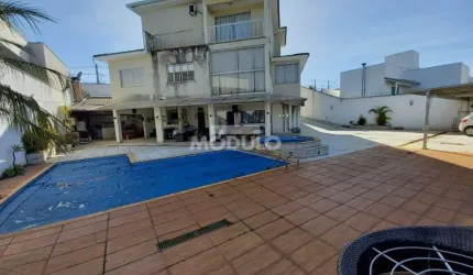 CASA RESIDENCIAL à venda, 3 quartos, 3 suítes, 5 vagas, Vigilato Pereira - Uberlândia/MG