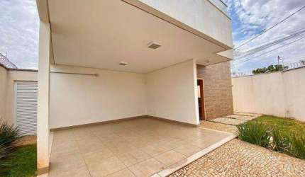 SOBRADO à venda, 3 quartos, 3 suítes, 4 vagas, ALTO UMUARAMA - Uberlândia/MG