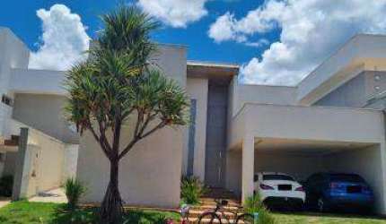 CASA DE CONDOMÍNIO à venda, 3 quartos, 3 suítes, 2 vagas, GAVEA - Uberlândia/MG