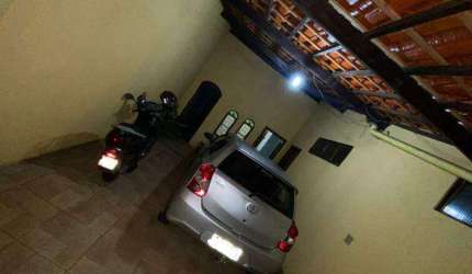 CASA RESIDENCIAL à venda, 3 quartos, 2 suítes, Granada - Uberlândia/MG
