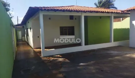 CASA RESIDENCIAL à venda, 4 quartos, 2 suítes, 2 vagas, CIDADE JARDIM - Uberlândia/MG