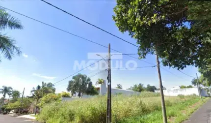 Exelente terreno de esquina no bairro Altamira