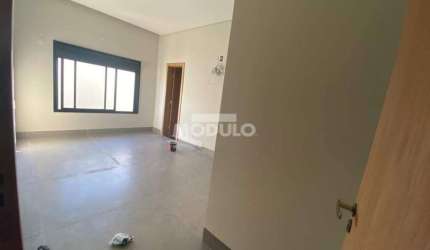 Excelente Casa com Fino Acabamento em Condominio Alphaville 2