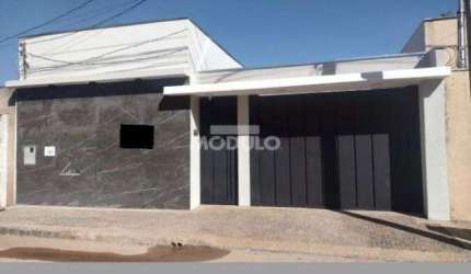 CASA RESIDENCIAL à venda, 3 quartos, 3 suítes, 4 vagas, NOVO MUNDO - Uberlândia/MG