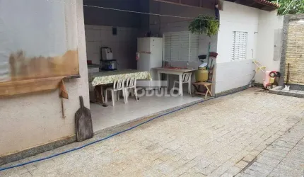 CASA RESIDENCIAL à venda, 4 quartos, 2 suítes, 4 vagas, Santa Rosa - Uberlândia/MG