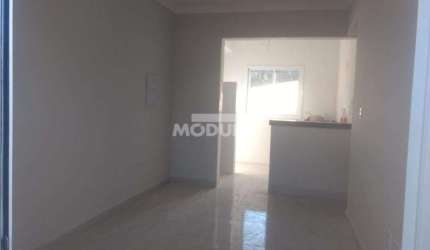 APARTAMENTO à venda, 2 quartos, 1 suíte, 2 vagas, Santa Mônica - Uberlândia/MG
