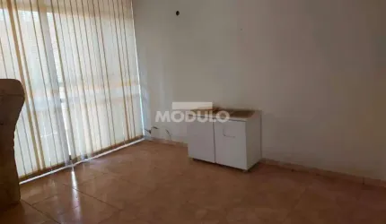 CASA RESIDENCIAL à venda, 3 quartos, 2 suítes, CENTRO - Uberlândia/MG