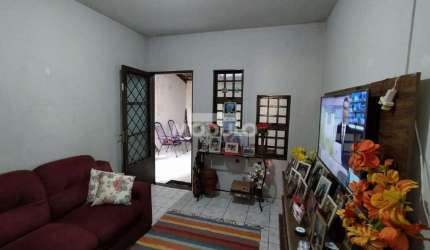 CASA RESIDENCIAL à venda, 2 quartos, 1 suíte, 4 vagas, Granada - Uberlândia/MG