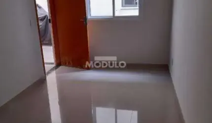 APARTAMENTO à venda, 2 quartos, 1 suíte, 1 vaga, ALTO UMUARAMA - Uberlândia/MG