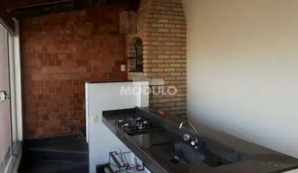 Casa Residencial para locação Bairro Jardim Patrícia com 3 quartos