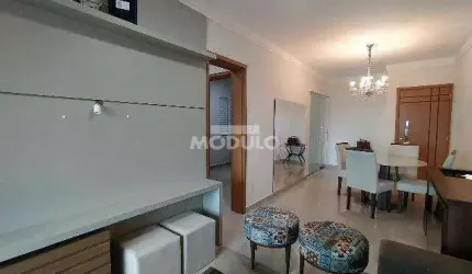 APARTAMENTO à venda, 3 quartos, 1 suíte, 2 vagas, Santa Mônica - Uberlândia/MG
