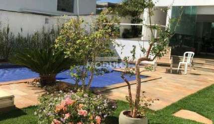 Sobrado de alto padrao em condominio de luxo