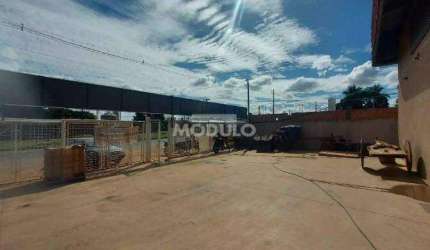 Galpão comercial para locação Bairro Distrito industrial