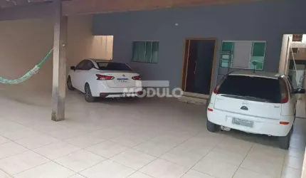 Excelente casa a venda no Bairro Pampulha