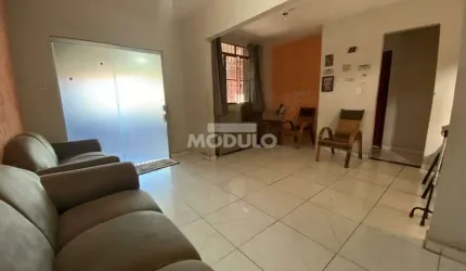 Casa a venda planalto