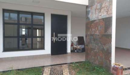 CASA RESIDENCIAL à venda, 3 quartos, 1 suíte, Shopping Park - Uberlândia/MG