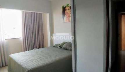APARTAMENTO à venda, 3 quartos, 1 suíte, 2 vagas, UMUARAMA - Uberlândia/MG