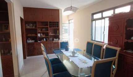 Oportunidade Imperdível: Linda Casa à Venda no Bairro Aparecida!