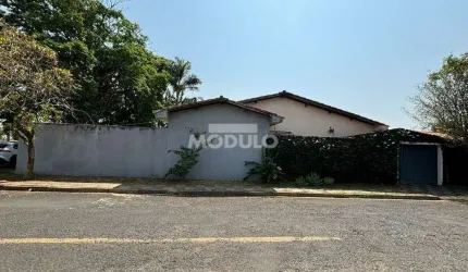 CASA RESIDENCIAL à venda, 3 quartos, 1 suíte, 3 vagas, UMUARAMA - Uberlândia/MG