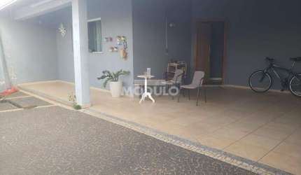 CASA RESIDENCIAL à venda, 3 quartos, 1 suíte, ALTO UMUARAMA - Uberlândia/MG