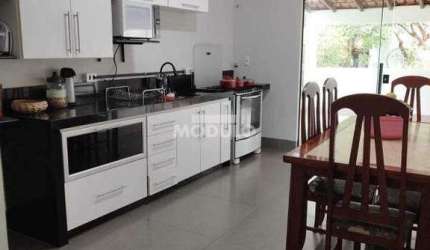 CASA RESIDENCIAL à venda, 2 quartos, 1 suíte, 2 vagas, Laranjeiras - Uberlândia/MG