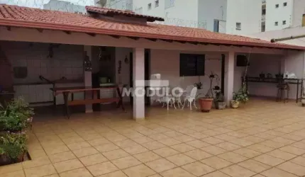 Casa residencial para locação, bairro Santa Mônica