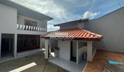 SOBRADO à venda, 4 quartos, 4 suítes, 4 vagas, TABAJARAS - Uberlândia/MG