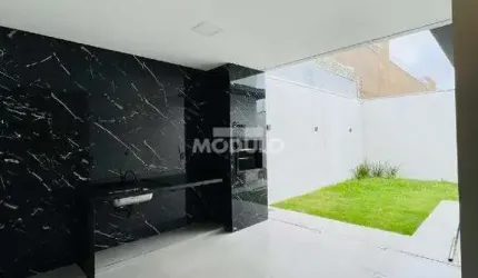 Excelente Casa com Fino Acabamento Alto Umuarama
