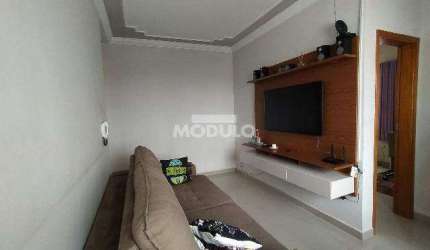 Apartamento residencial para locação, bairro Segismundo Pereira com 2 quartos