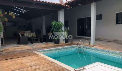CASA RESIDENCIAL à venda, 3 quartos, 3 suítes, 2 vagas, JARAGUA - Uberlândia/MG